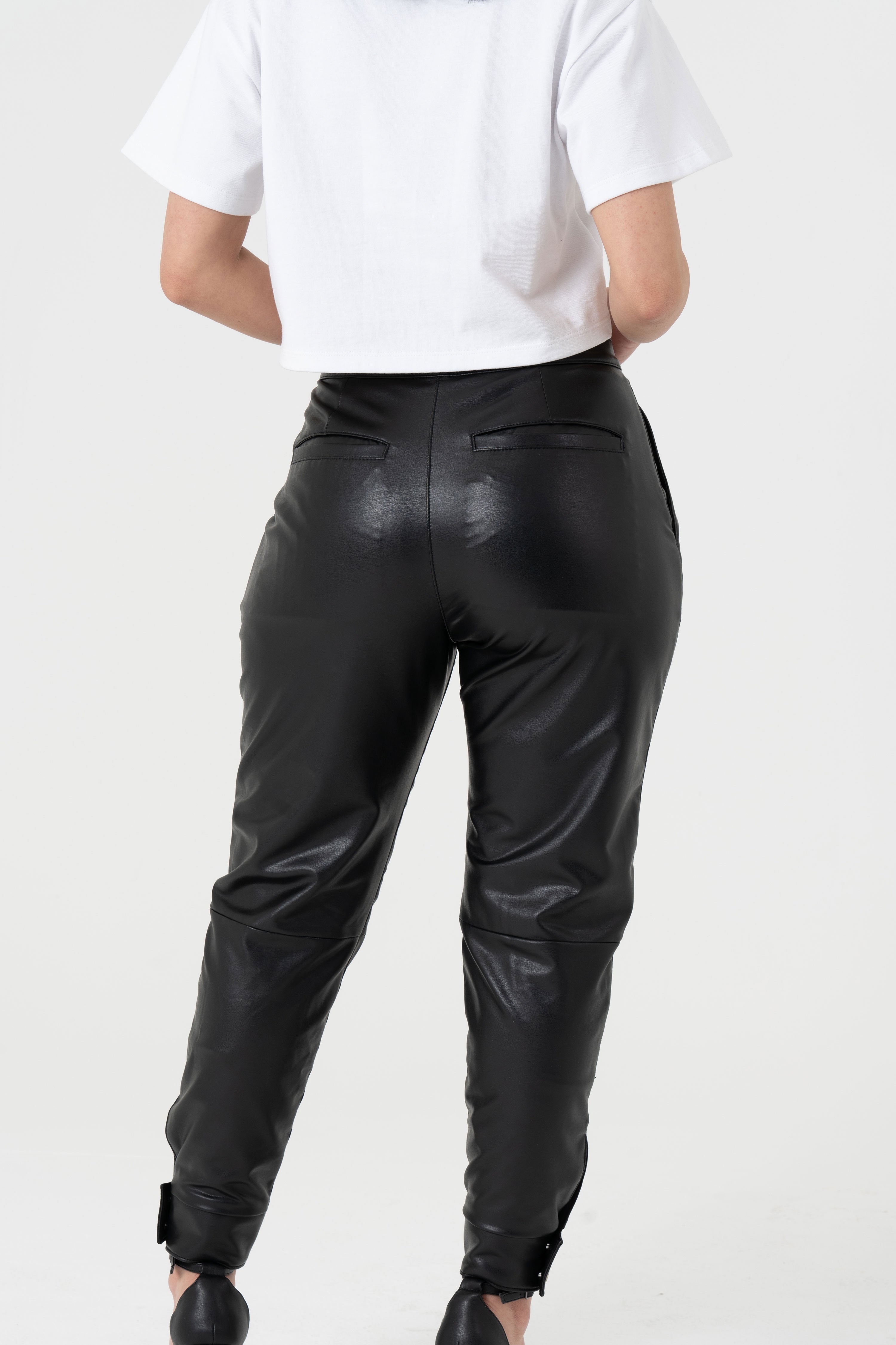 Vegan Leather 80&#39;s Pants